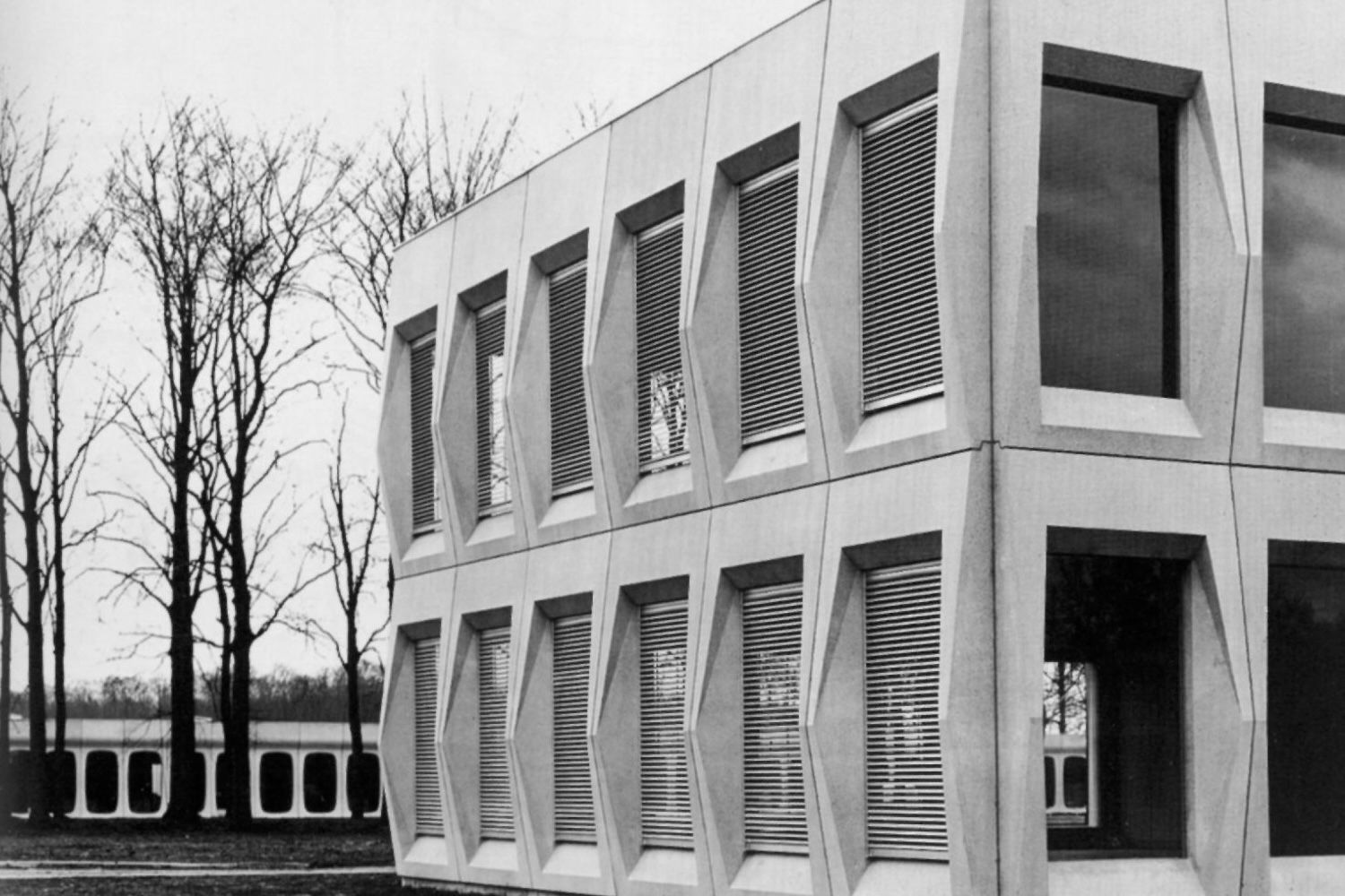 Research laboratory (1966)